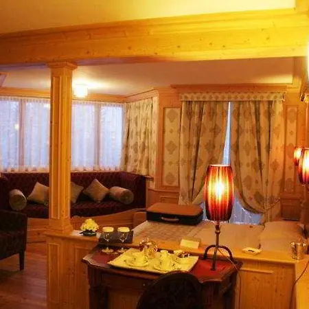 Cristal Palace 4*