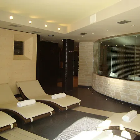 Cristal Palace Hotel Madonna