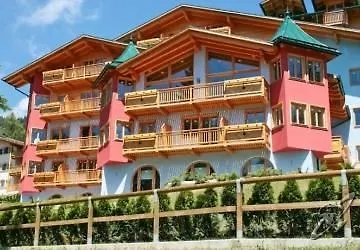 Cristal Palace Hotel Madonna